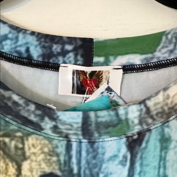 New! Abstract Print Maxi Dress - Picture 4 of 6